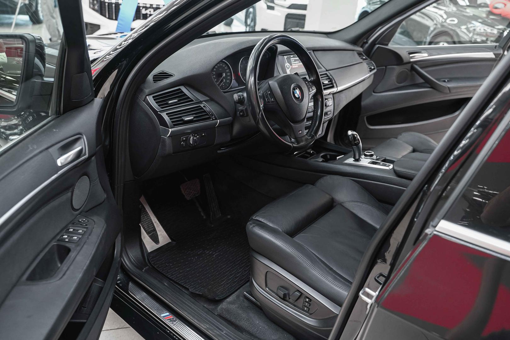 BMW X5 2013, черный, ДЦ Орехово