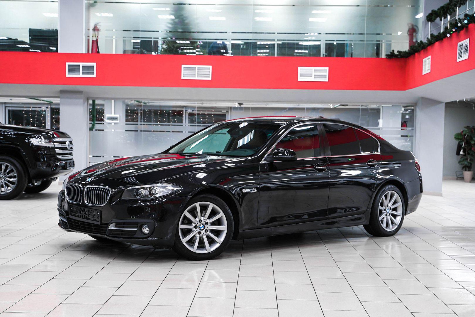 BMW 5 серии 2016, черный, ДЦ Орехово