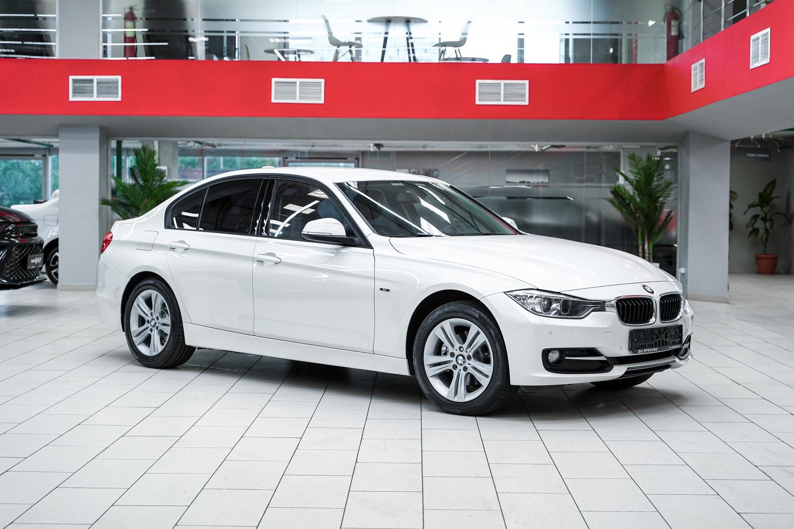 BMW 3 серии 2014, белый, ДЦ Орехово