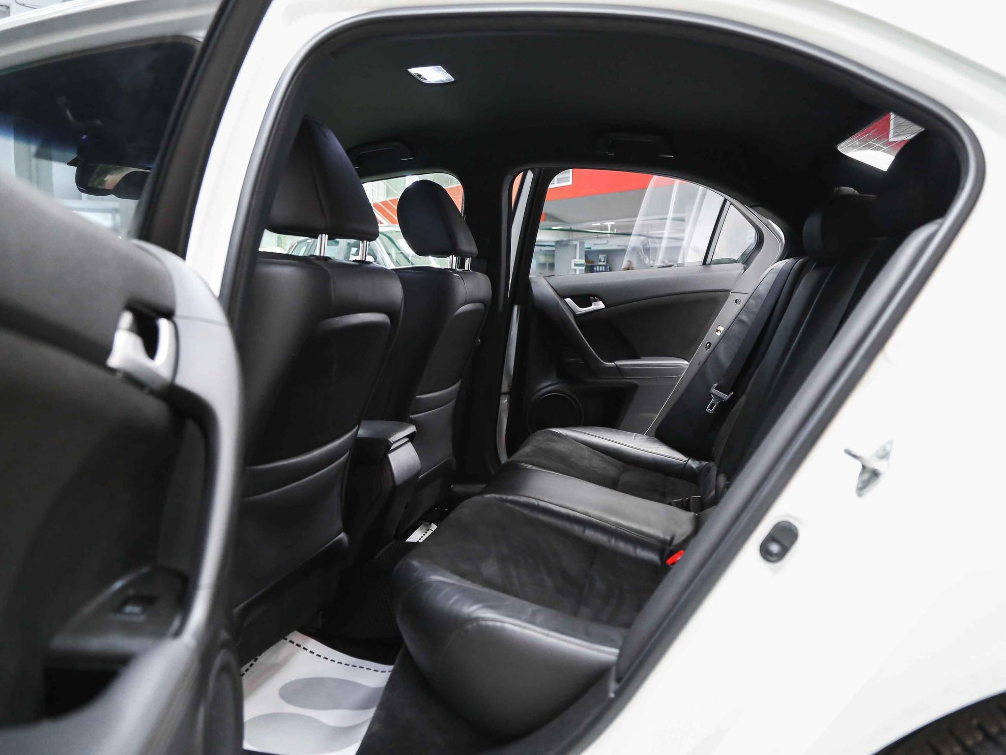 Honda Accord 2012, белый, ДЦ Орехово