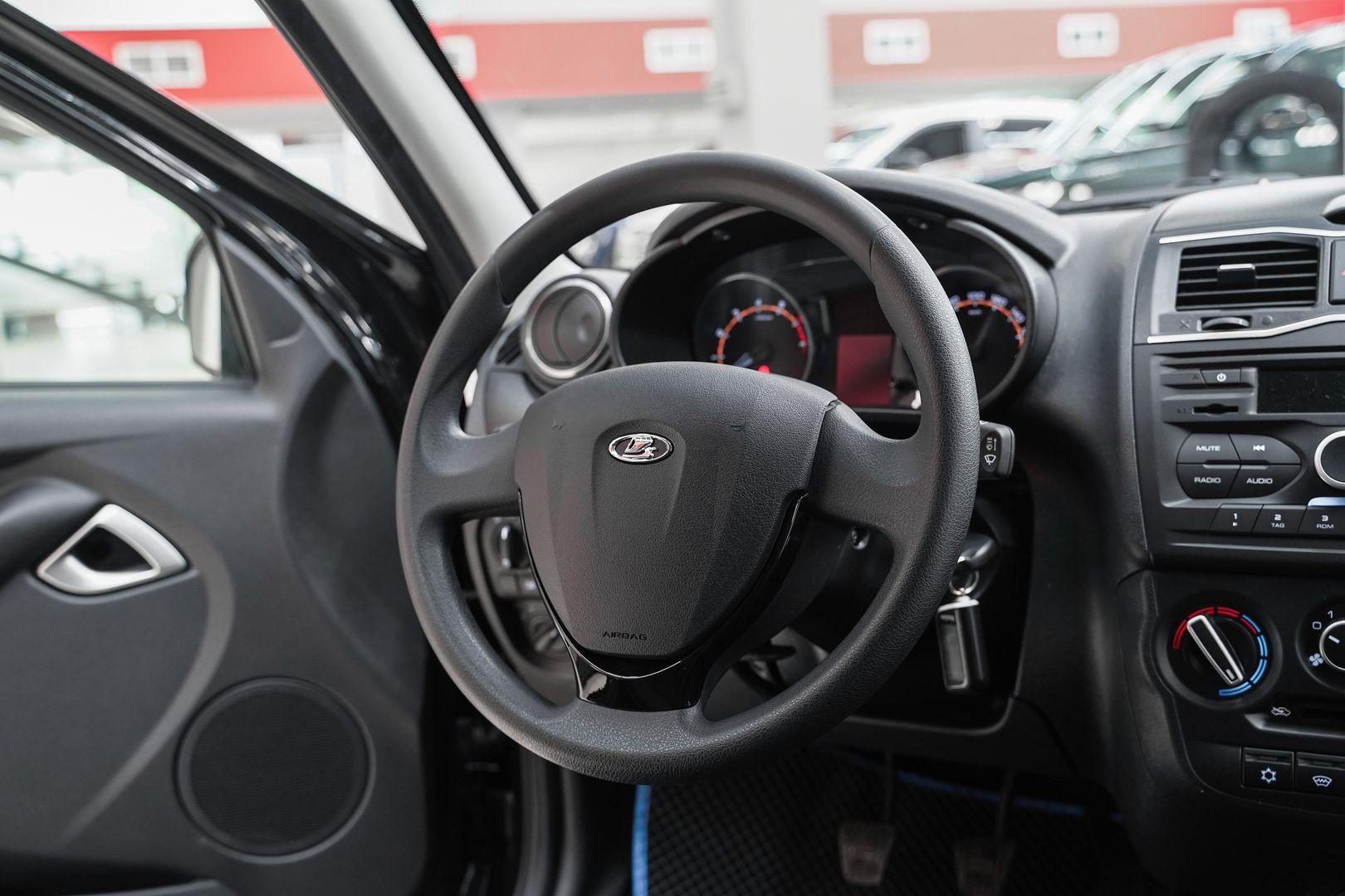 LADA (ВАЗ) Granta 2022, черный, ДЦ Орехово