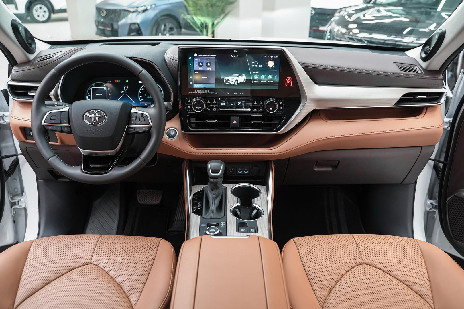Toyota Highlander 2025, белый, ДЦ Орехово