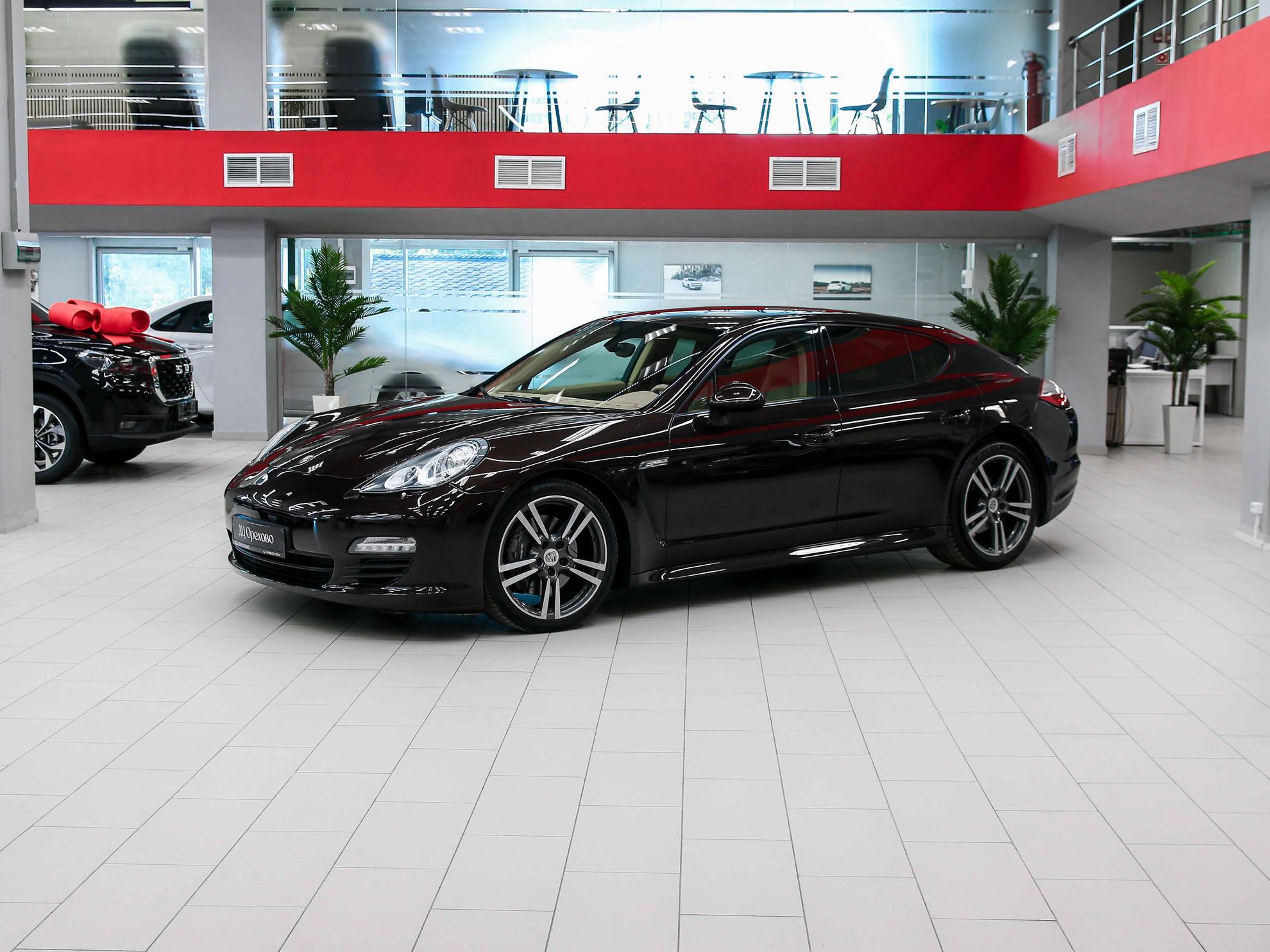 Porsche Panamera 2012, коричневый, ДЦ Орехово