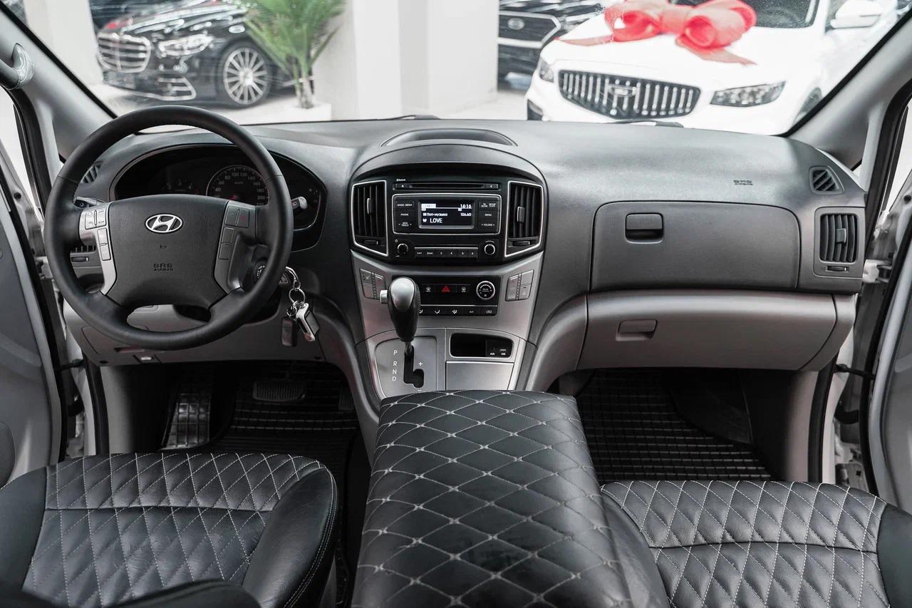 Hyundai H-1 2015, белый, ДЦ Орехово
