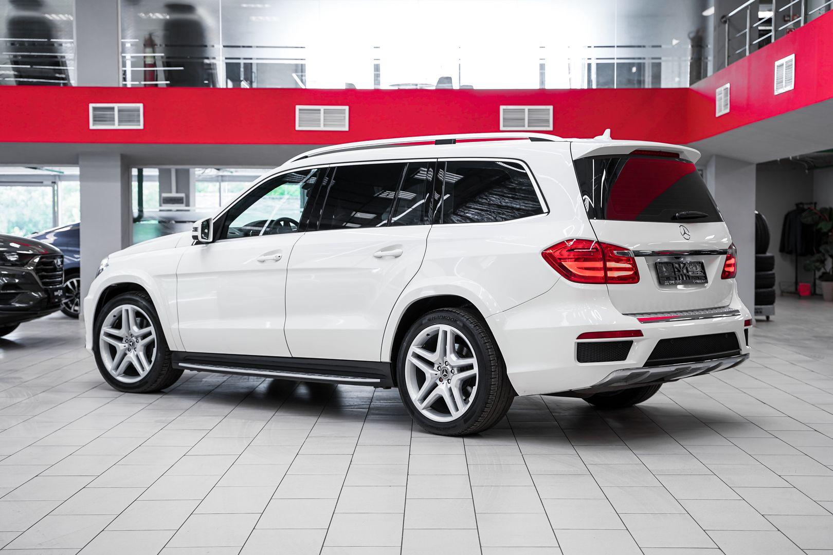 Mercedes-Benz GL-Класс 2013, белый, ДЦ Орехово
