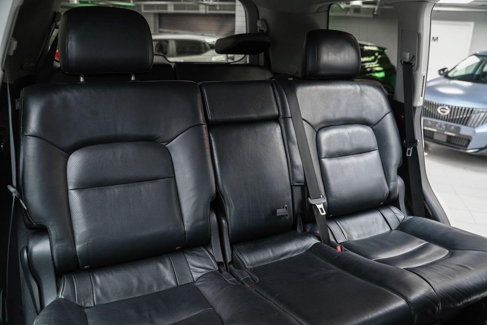 Toyota Land Cruiser 2012, белый, ДЦ Орехово