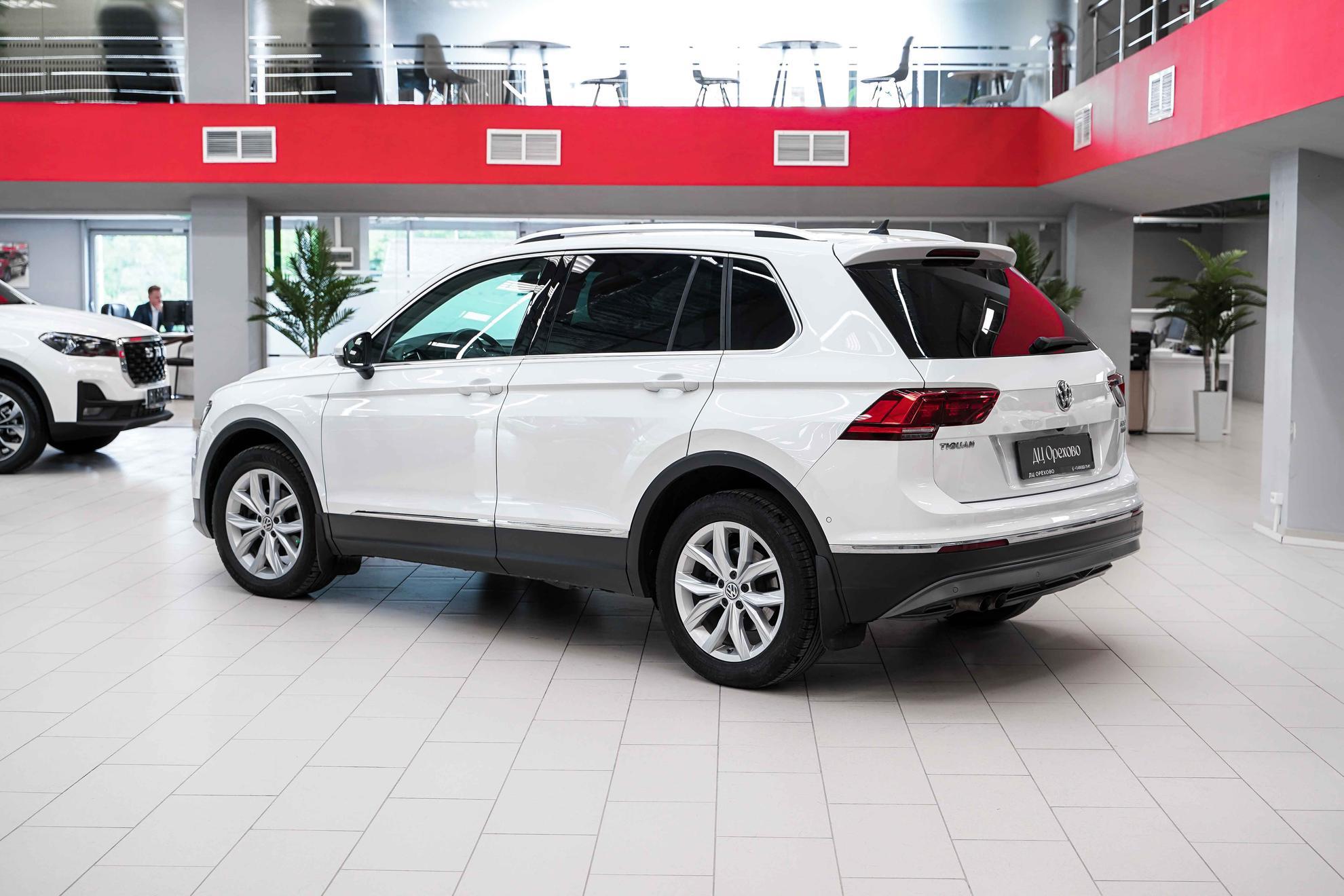 Volkswagen Tiguan 2017, белый, ДЦ Орехово