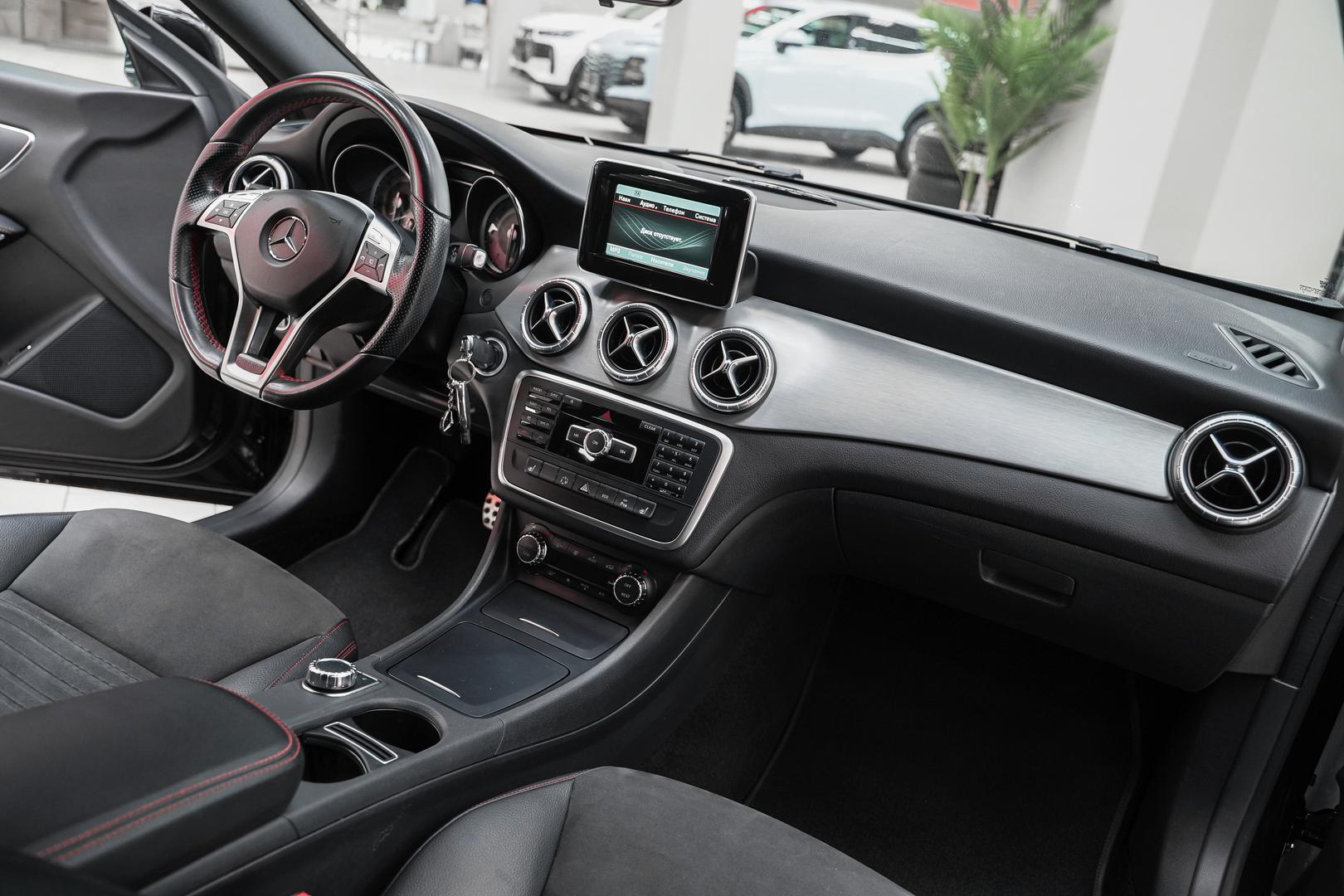 Mercedes-Benz CLA 2014, черный, ДЦ Орехово