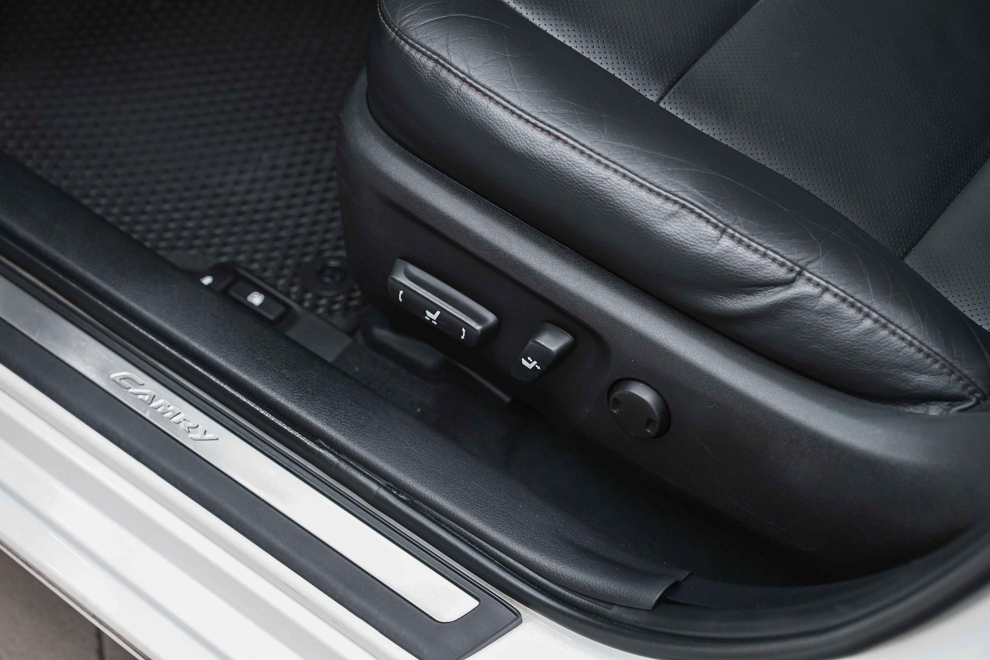 Toyota Camry 2014, белый, ДЦ Орехово