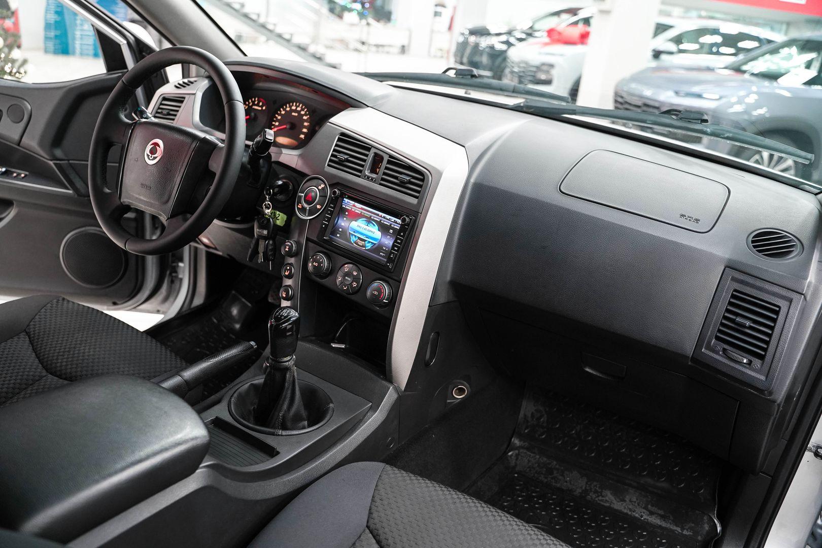 SsangYong Kyron 2013, серебряный, ДЦ Орехово