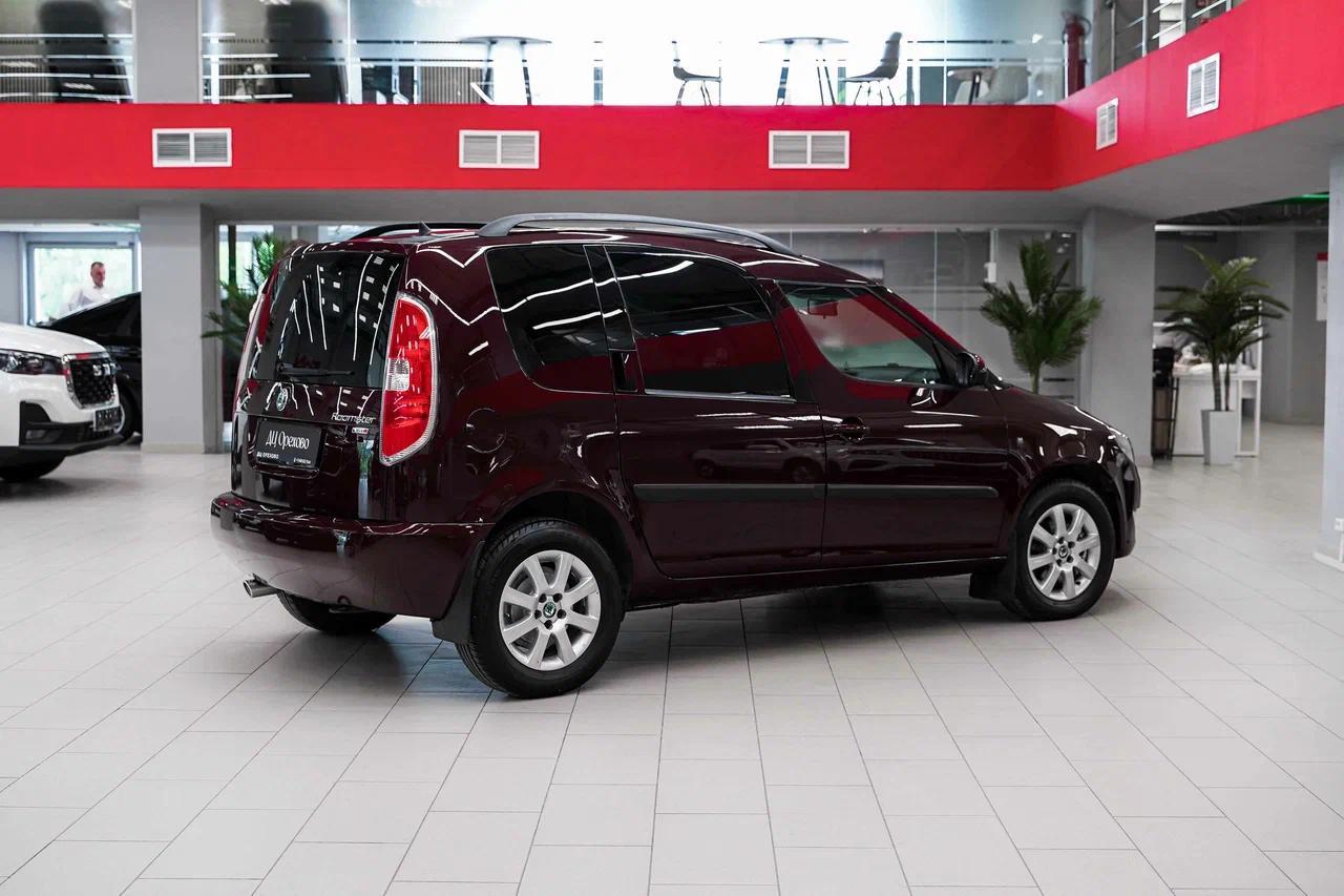 Skoda Roomster 2012, пурпурный, ДЦ Орехово
