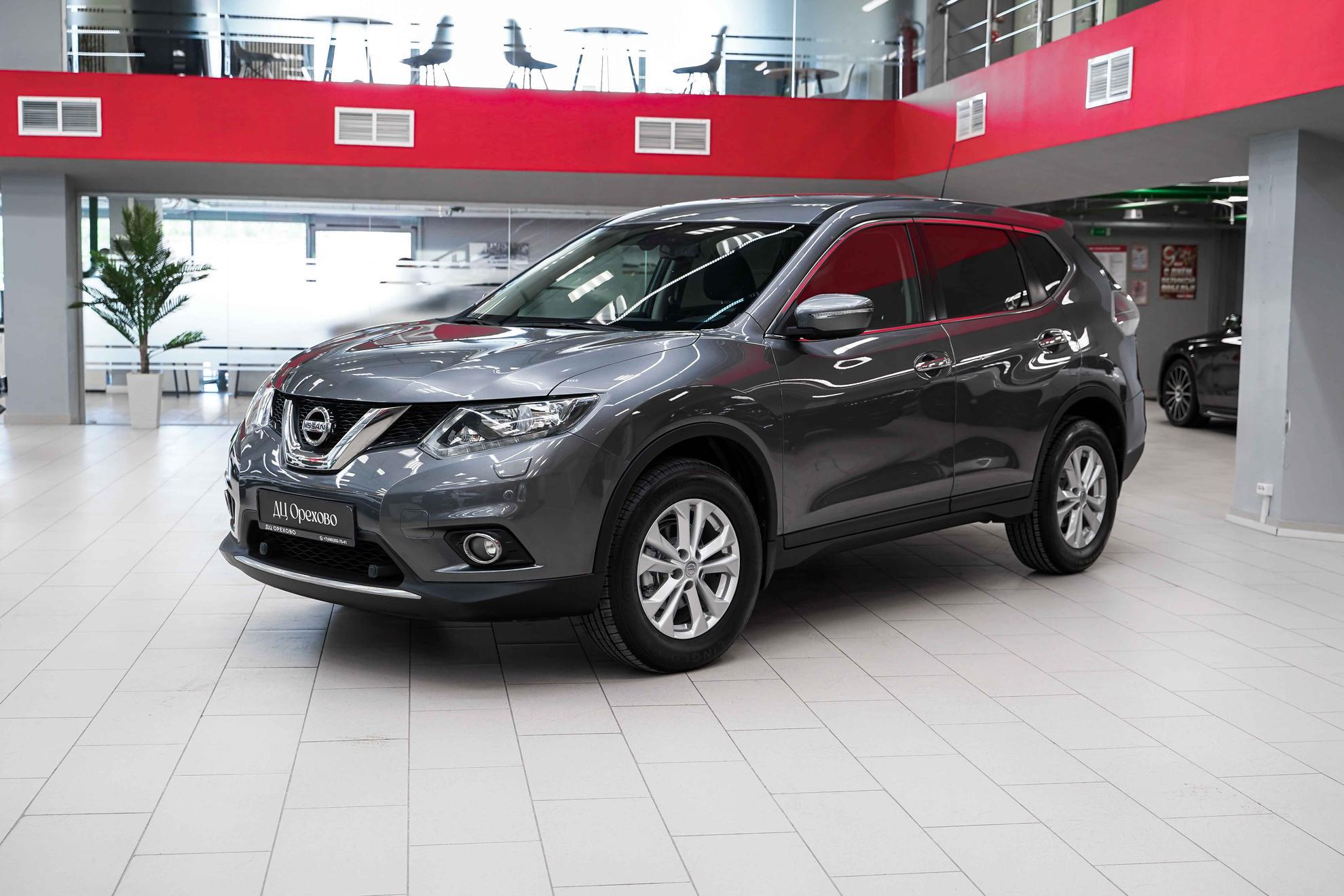 Nissan X-Trail 2016, серый, ДЦ Орехово