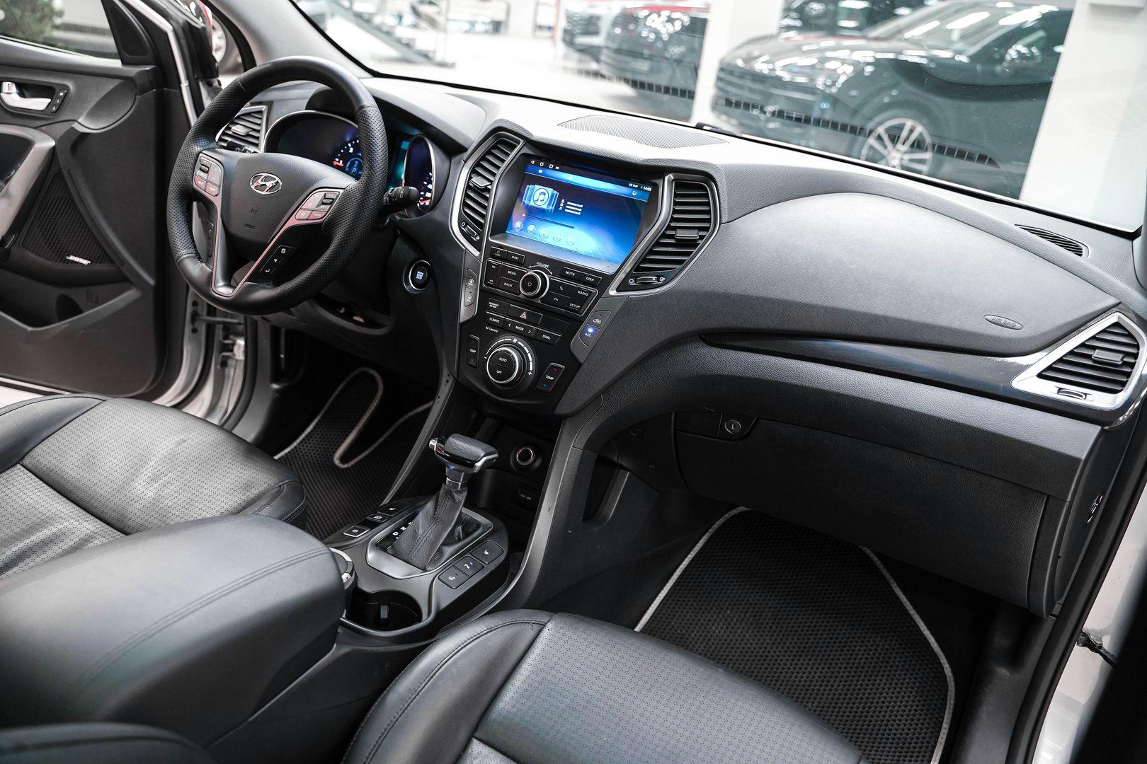 Hyundai Santa Fe 2014, серебряный, ДЦ Орехово