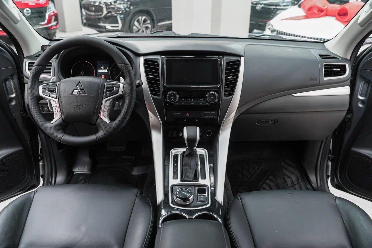 Mitsubishi Pajero Sport 2016, серый, ДЦ Орехово