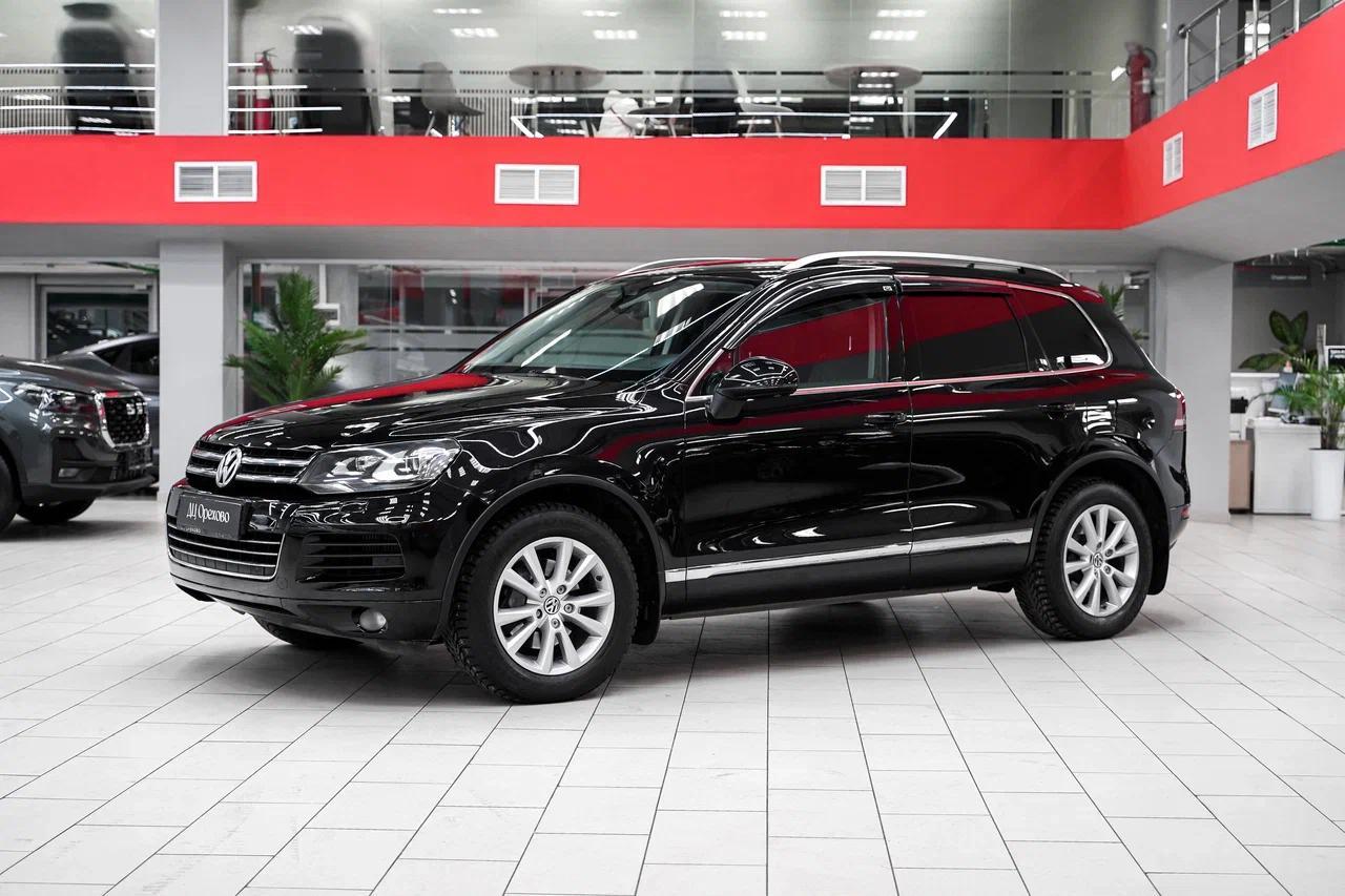 Volkswagen Touareg 2013, черный, ДЦ Орехово