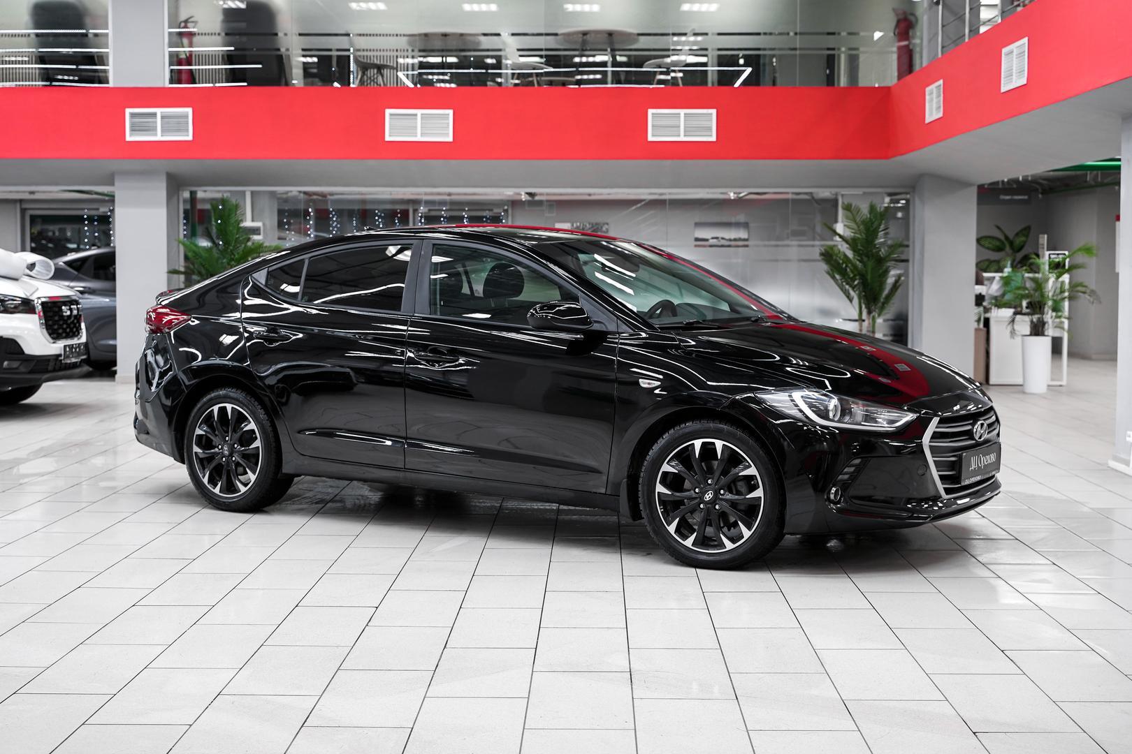 Hyundai Elantra 2018, черный, ДЦ Орехово