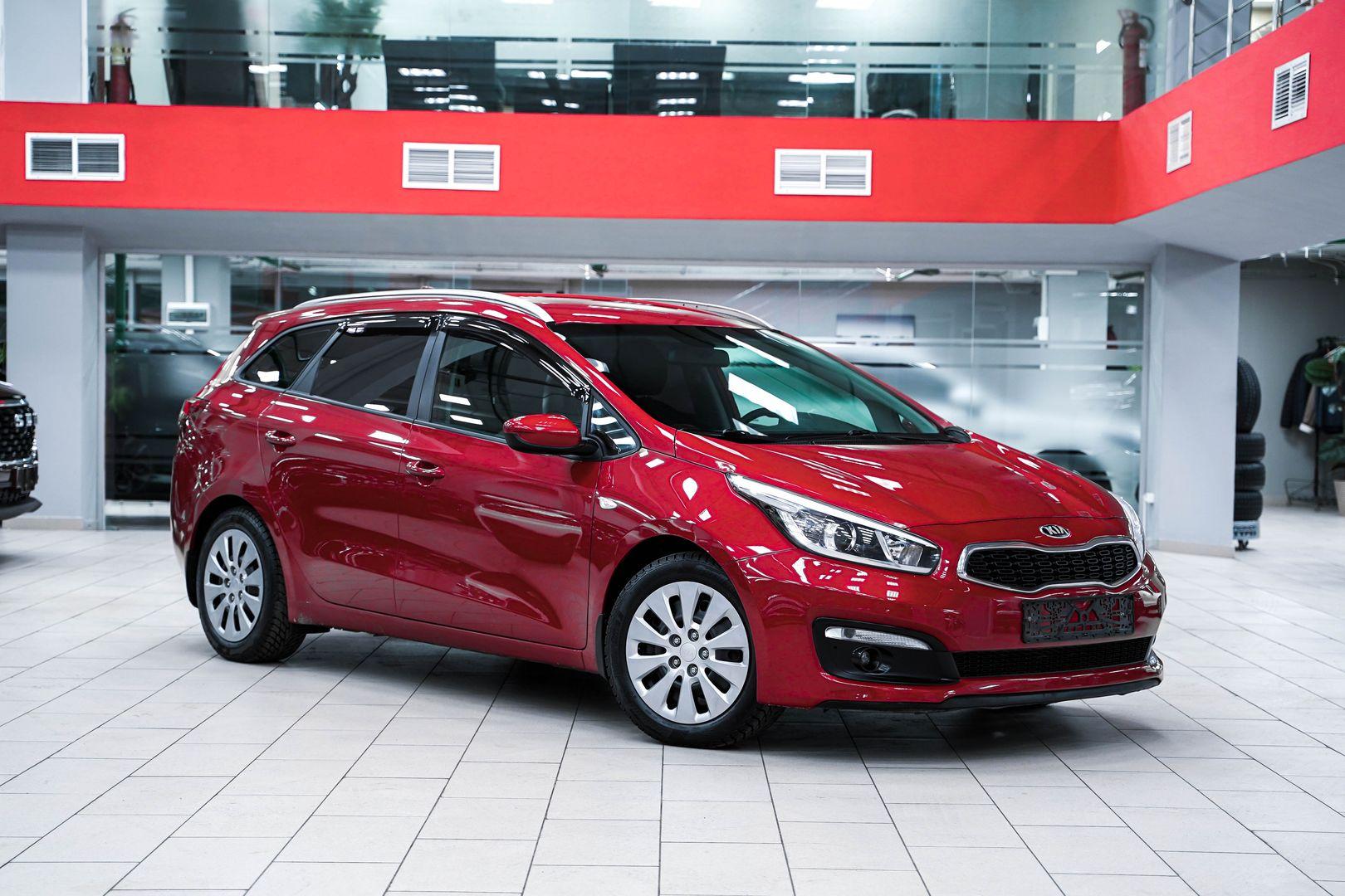 Kia Ceed 2018, красный, ДЦ Орехово