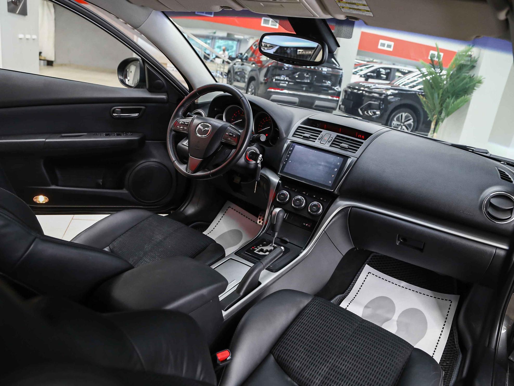 Mazda 6 2011, серый, ДЦ Орехово