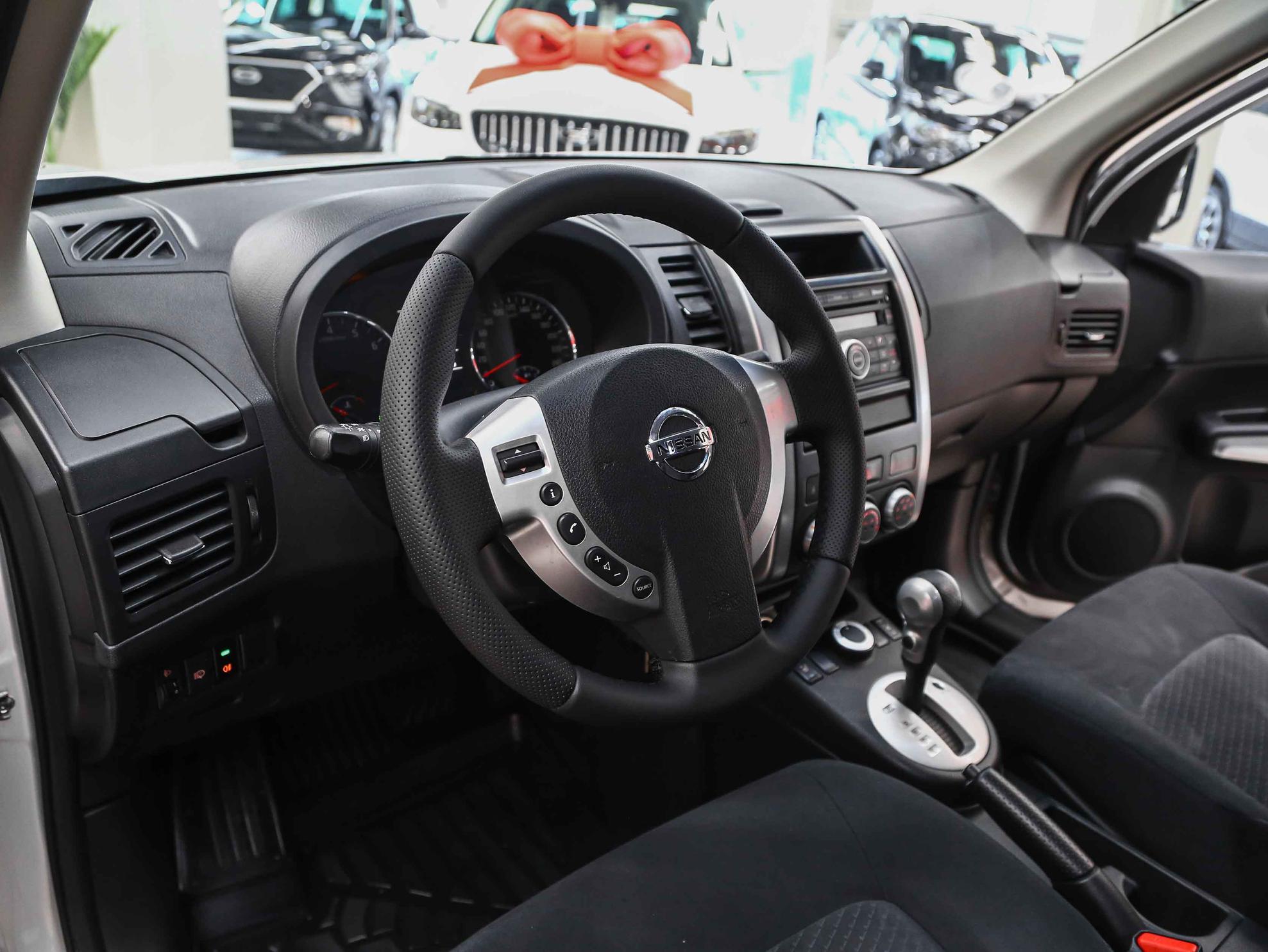 Nissan X-Trail 2011, серебряный, ДЦ Орехово