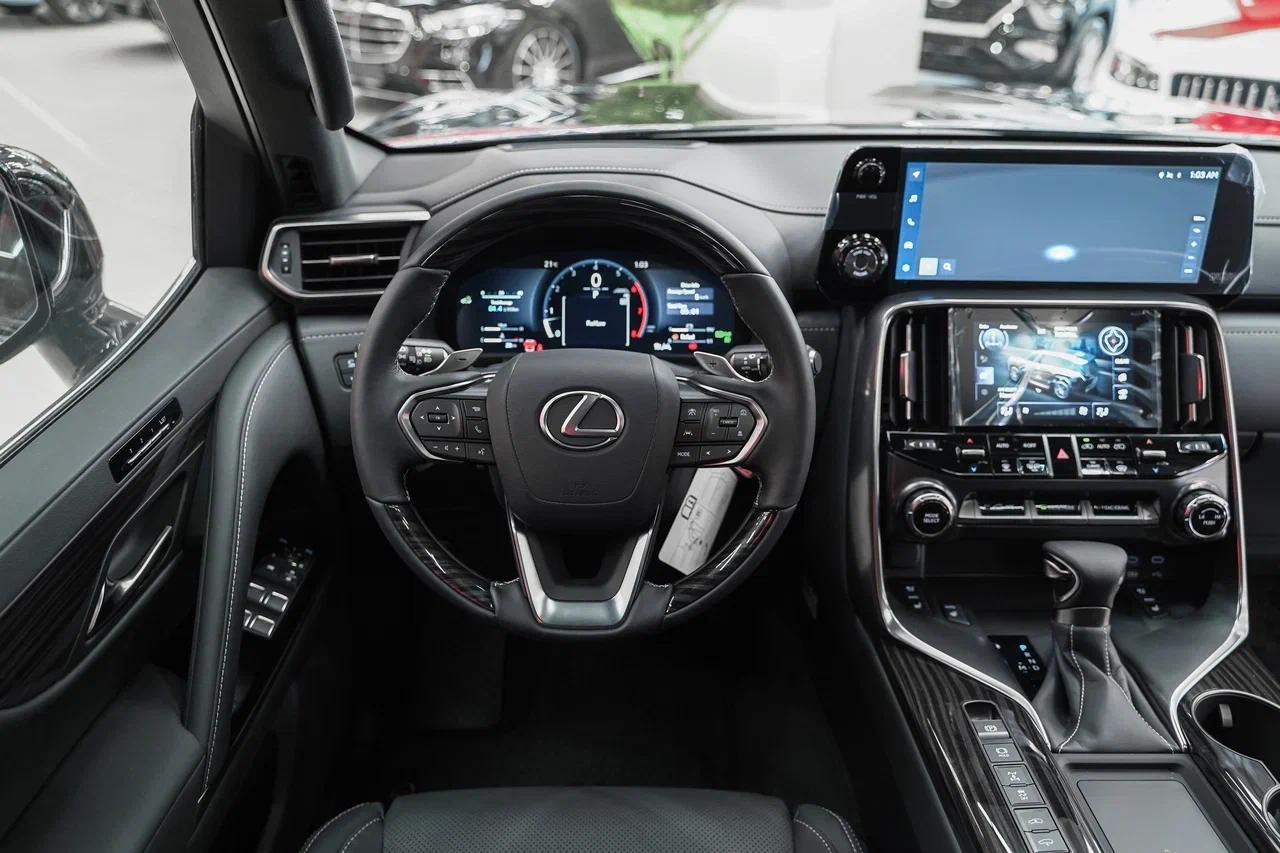 Lexus LX 2025, черный, ДЦ Орехово