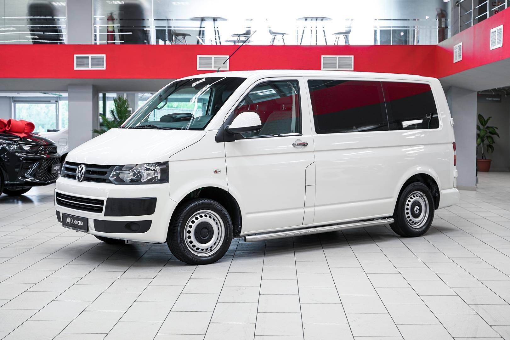 Volkswagen Transporter 2010, белый, ДЦ Орехово