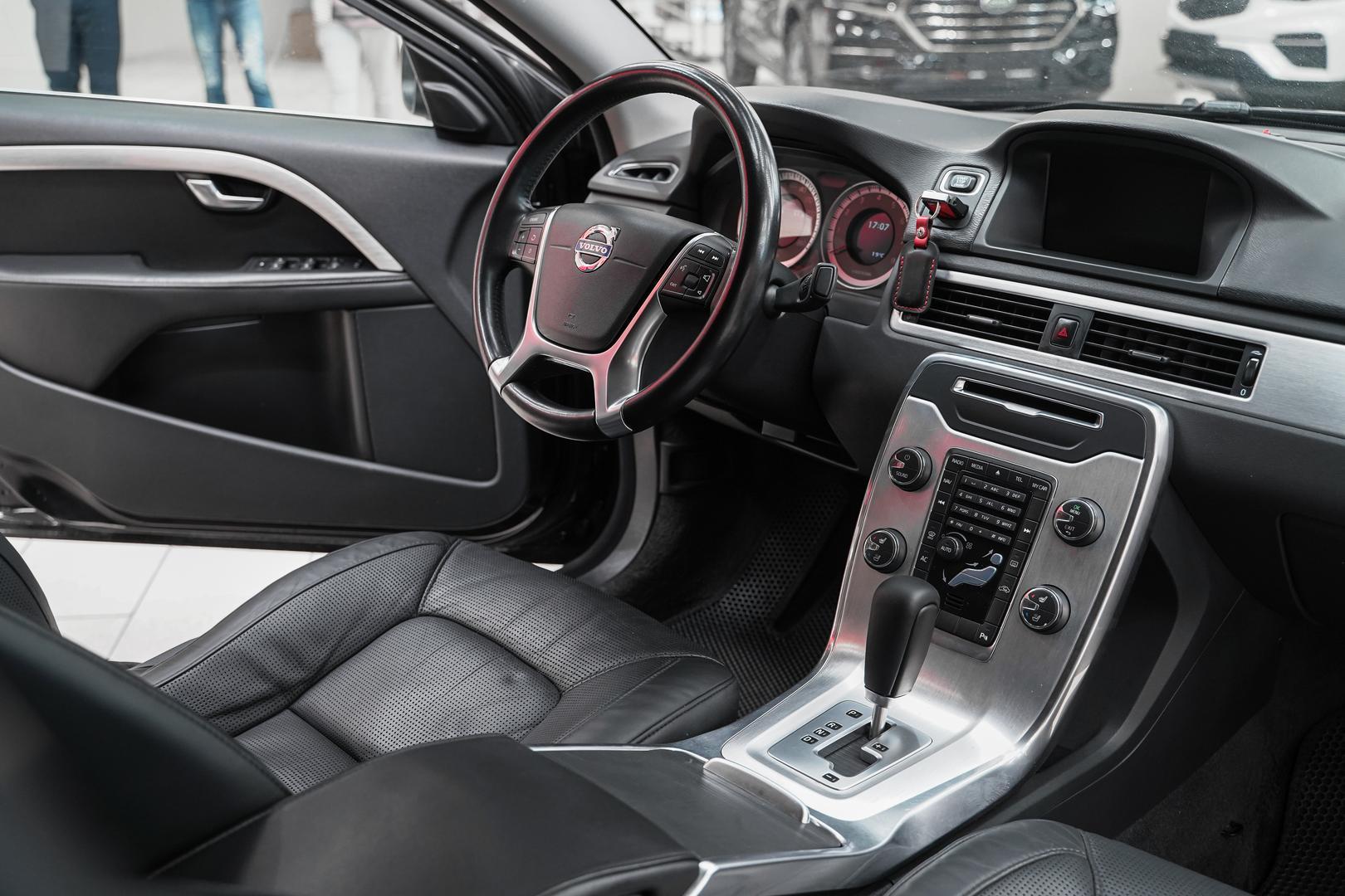 Volvo S80 2011, черный, ДЦ Орехово