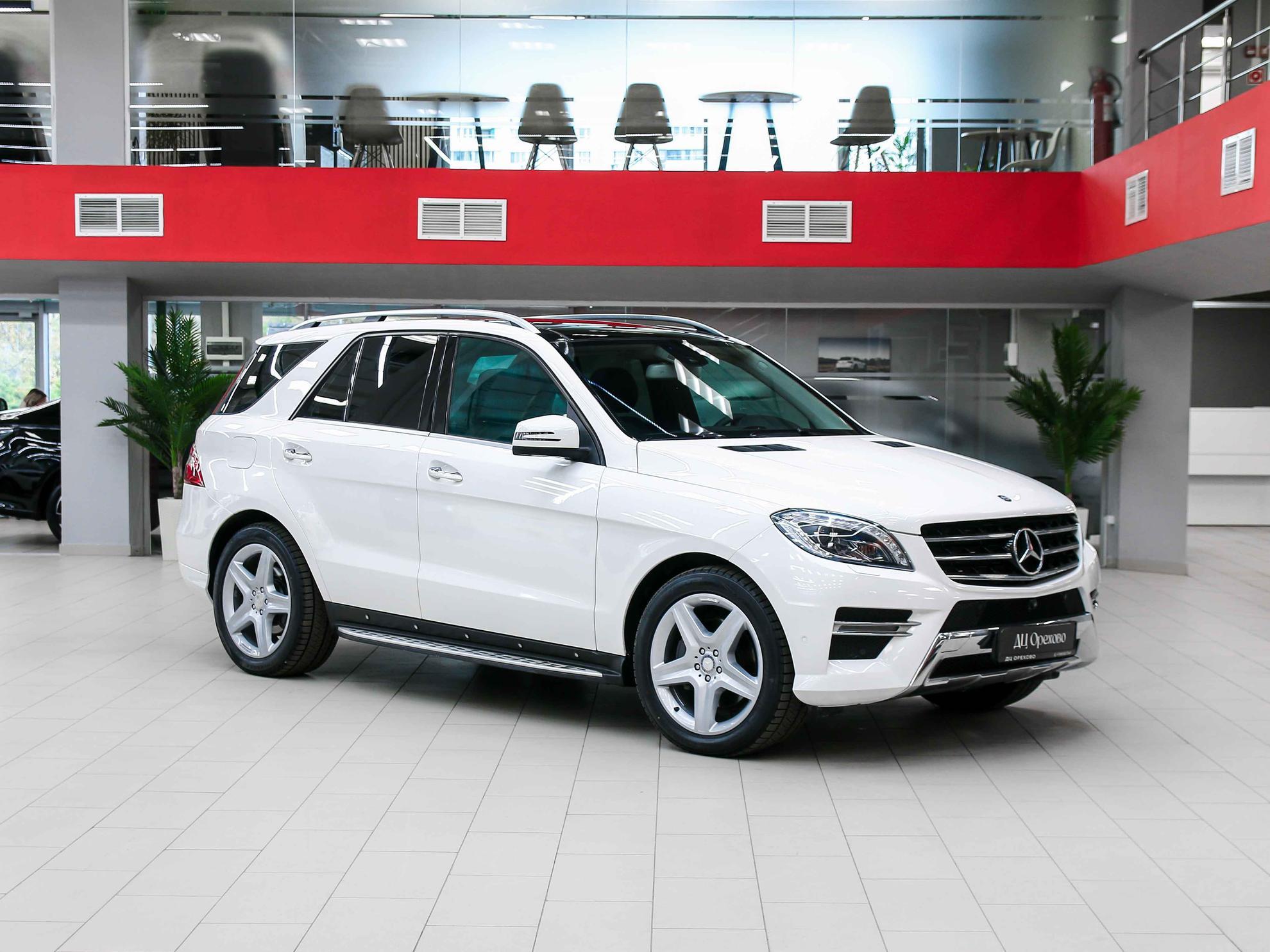 Mercedes-Benz M-Класс 2013, белый, ДЦ Орехово