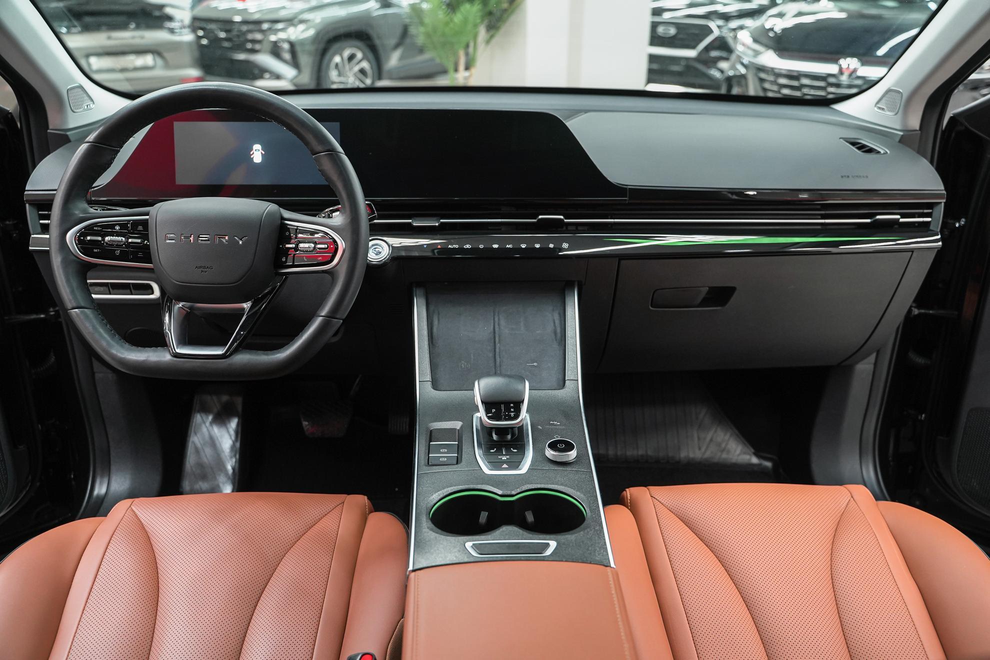 Omoda C5 2023, черный, ДЦ Орехово