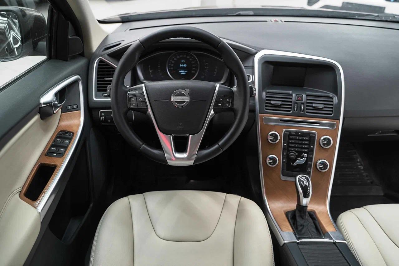 Volvo XC60 2014, коричневый, ДЦ Орехово