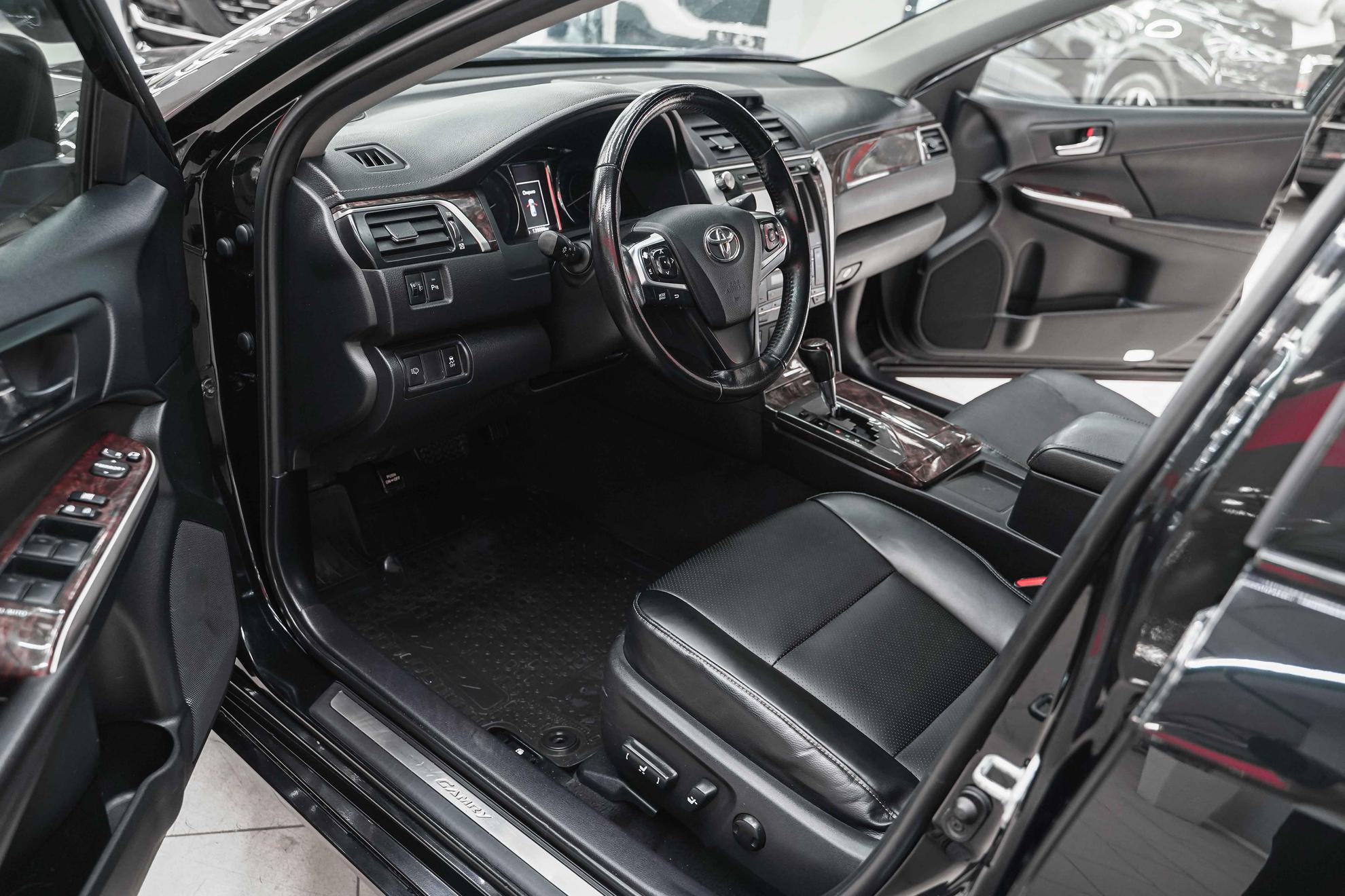 Toyota Camry 2014, черный, ДЦ Орехово
