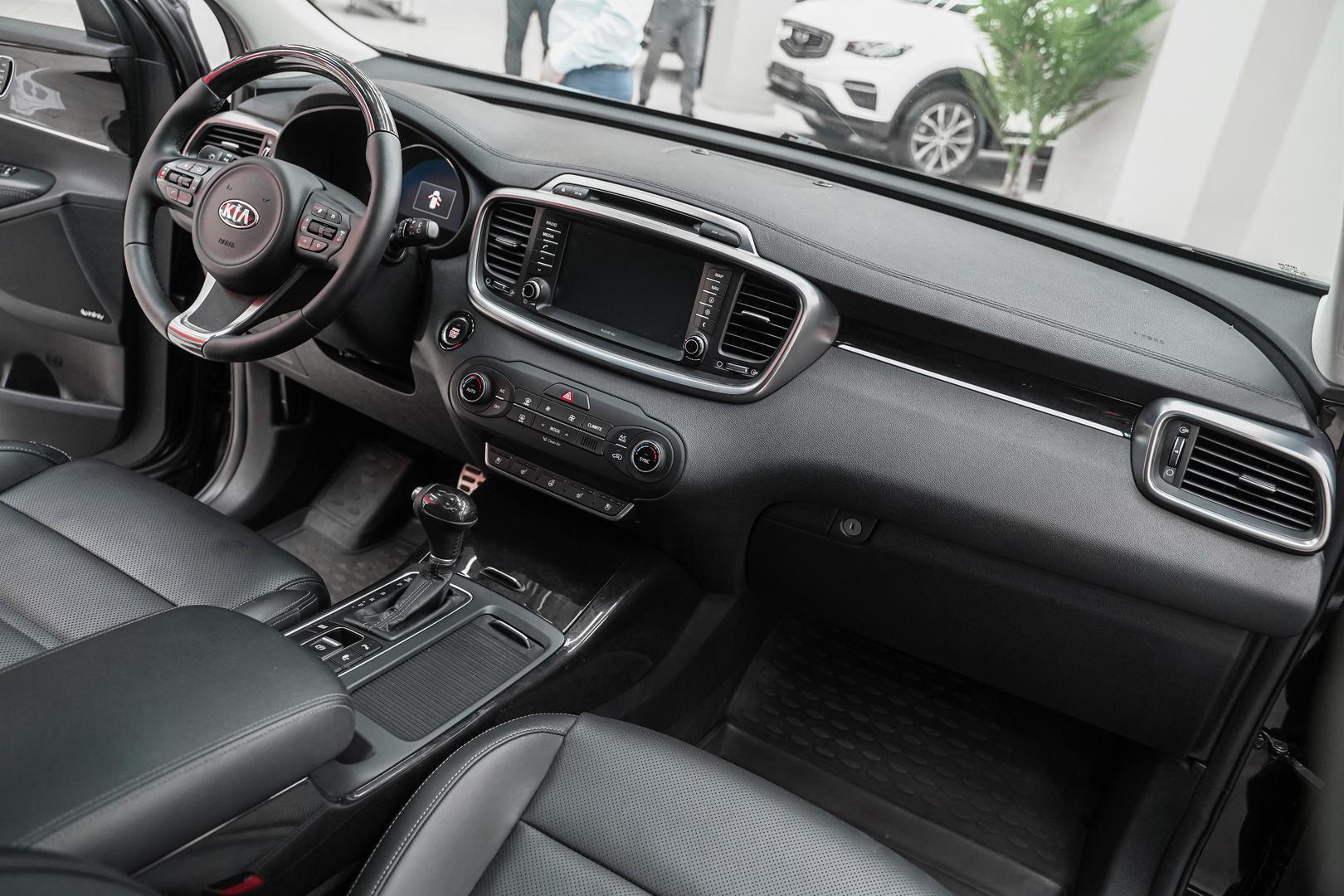 Kia Sorento 2017, черный, ДЦ Орехово