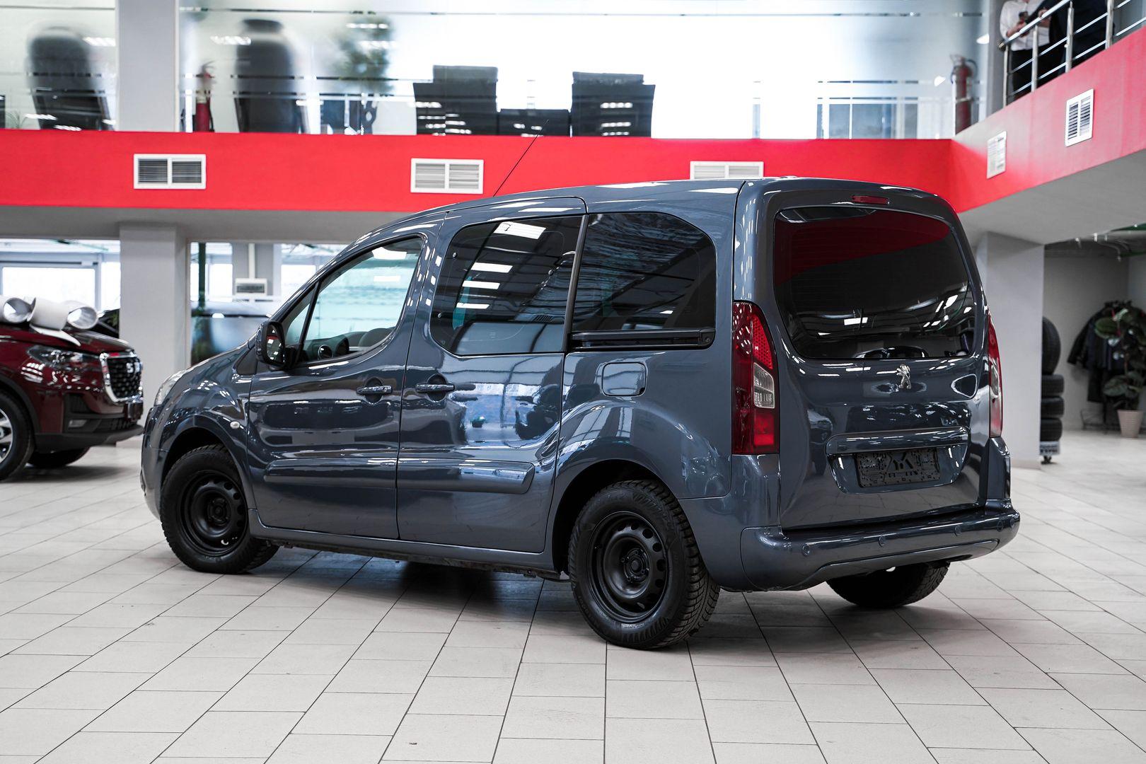 Peugeot Partner 2012, серый, ДЦ Орехово