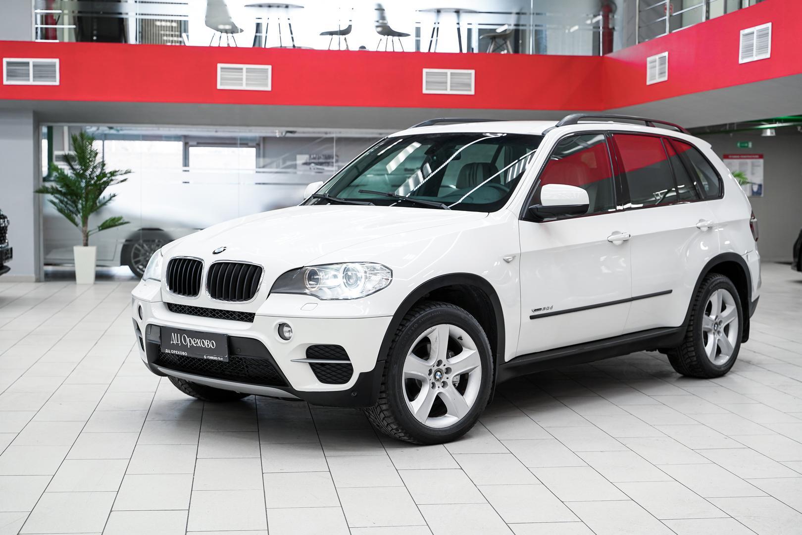 BMW X5 2012, белый, ДЦ Орехово