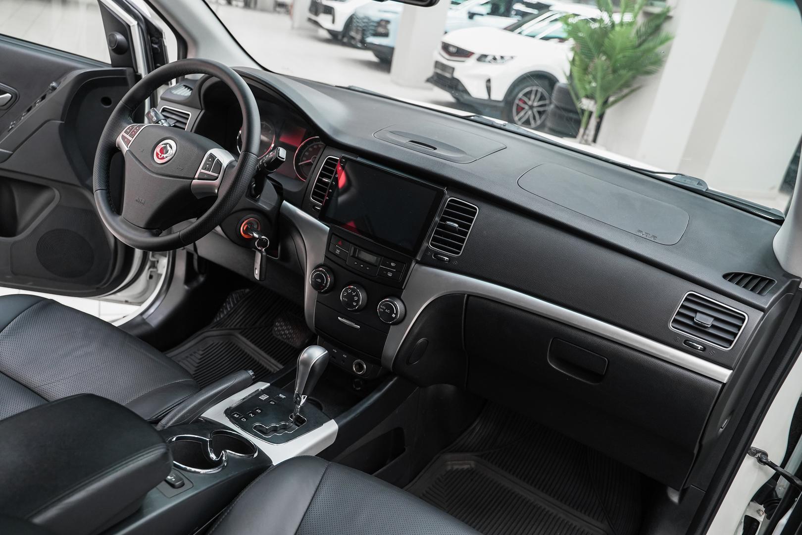 SsangYong Actyon 2011, белый, ДЦ Орехово