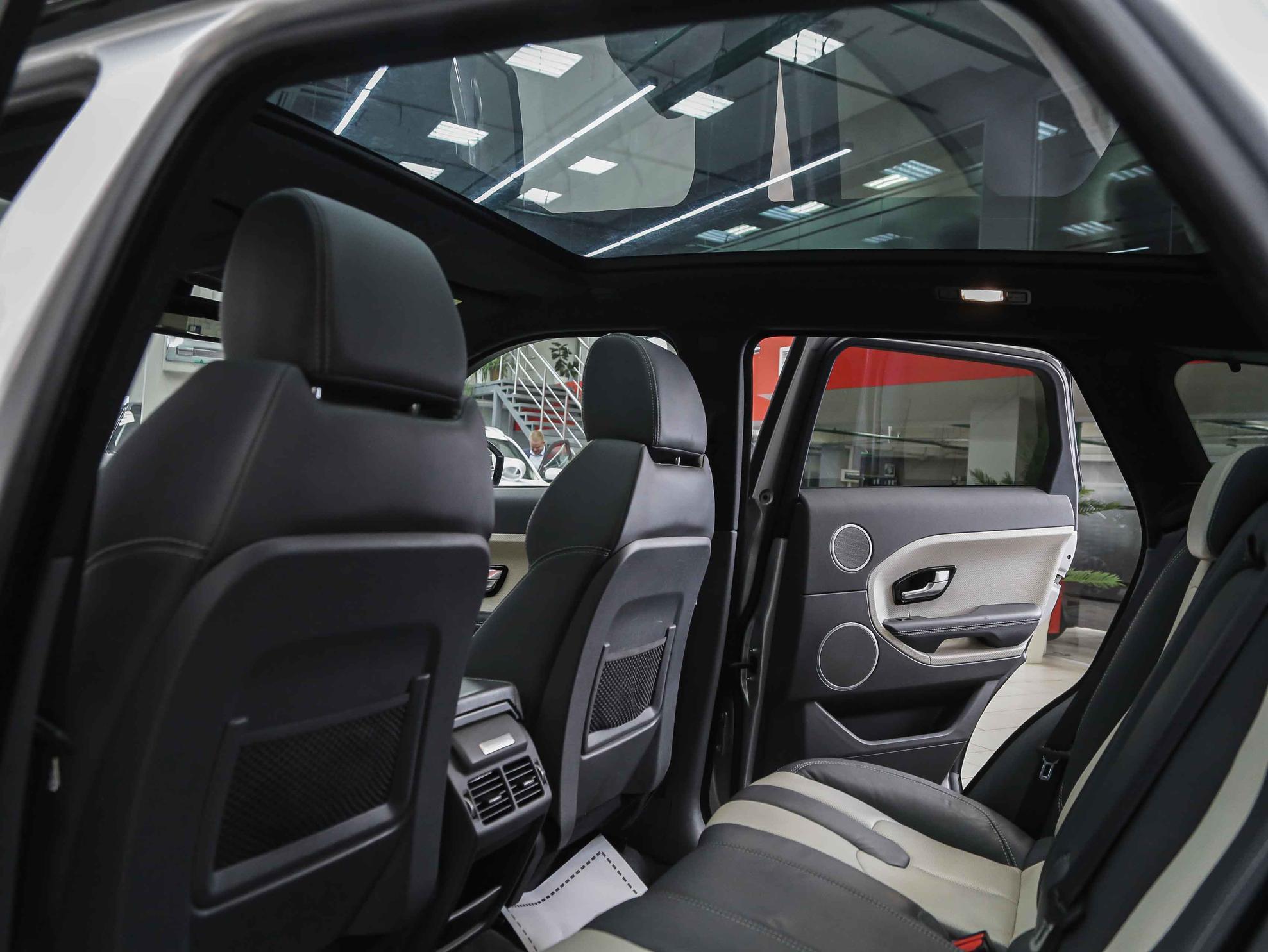 Land Rover Range Rover Evoque 2014, серебряный, ДЦ Орехово