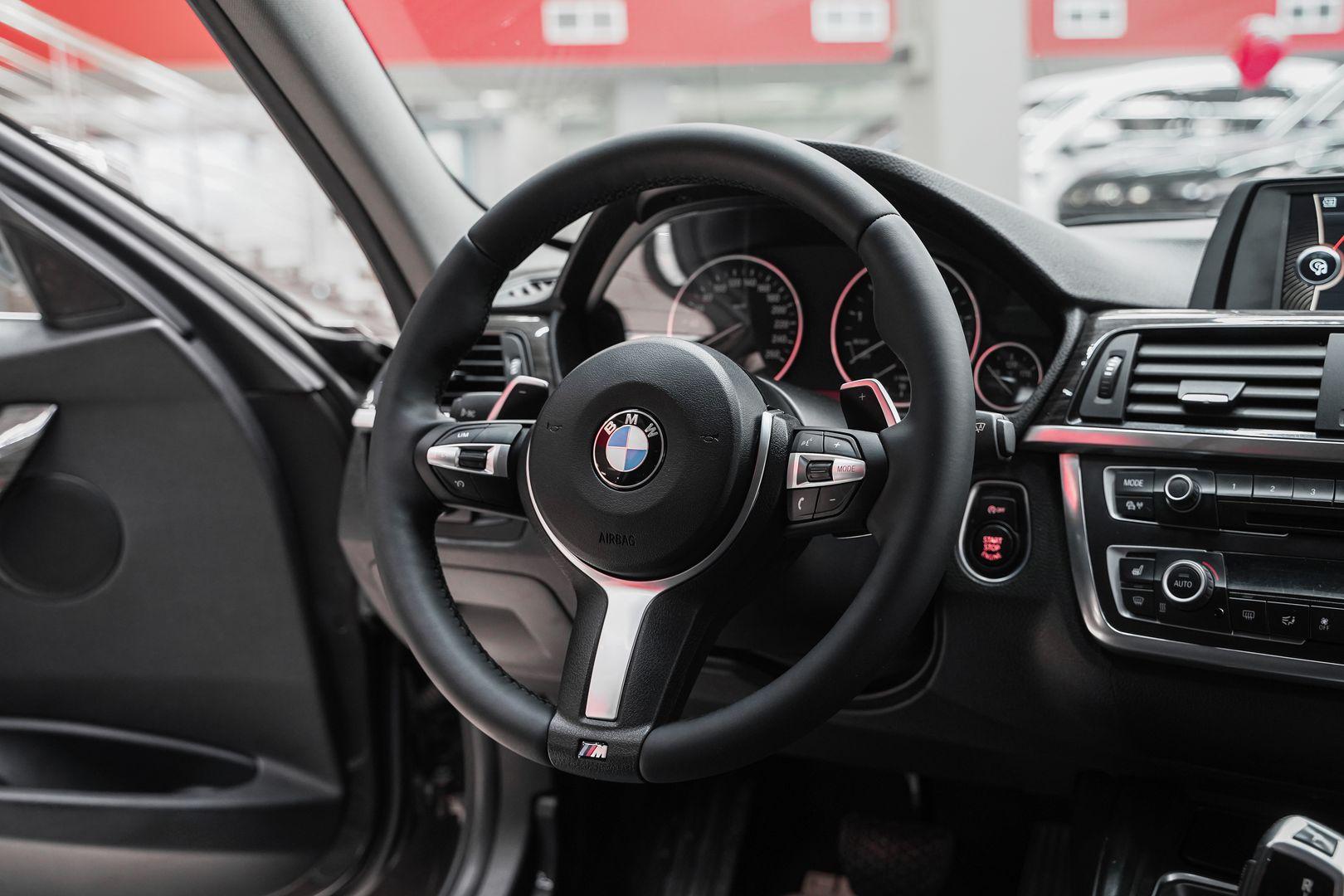 BMW 3 серии 2012, коричневый, ДЦ Орехово
