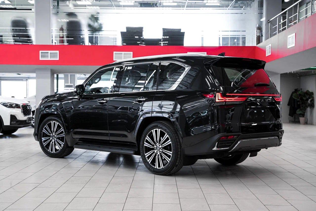 Lexus LX 2024, черный, ДЦ Орехово