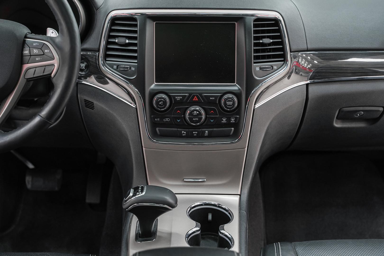 Jeep Grand Cherokee 2015, белый, ДЦ Орехово