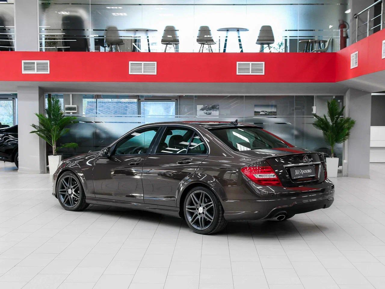 Mercedes-Benz C-Класс 2013, коричневый, ДЦ Орехово