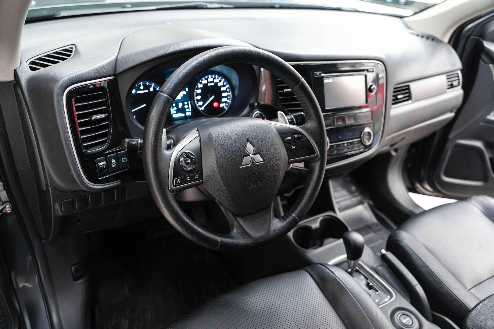 Mitsubishi Outlander 2013, серый, ДЦ Орехово