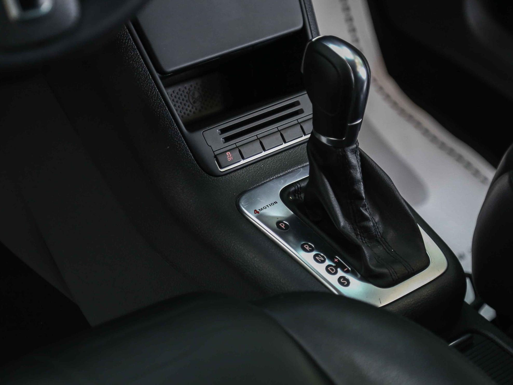 Volkswagen Tiguan 2012, синий, ДЦ Орехово