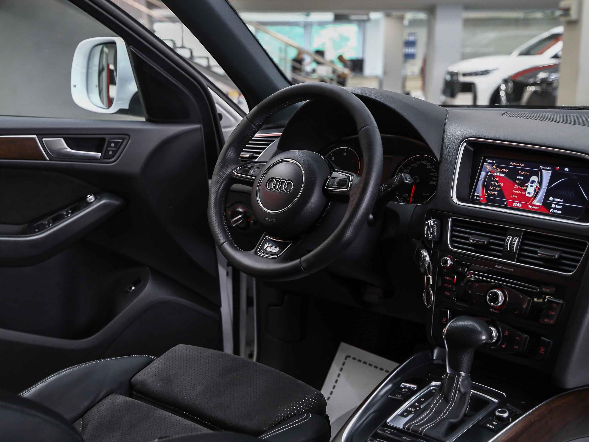 Audi Q5 2014, белый, ДЦ Орехово
