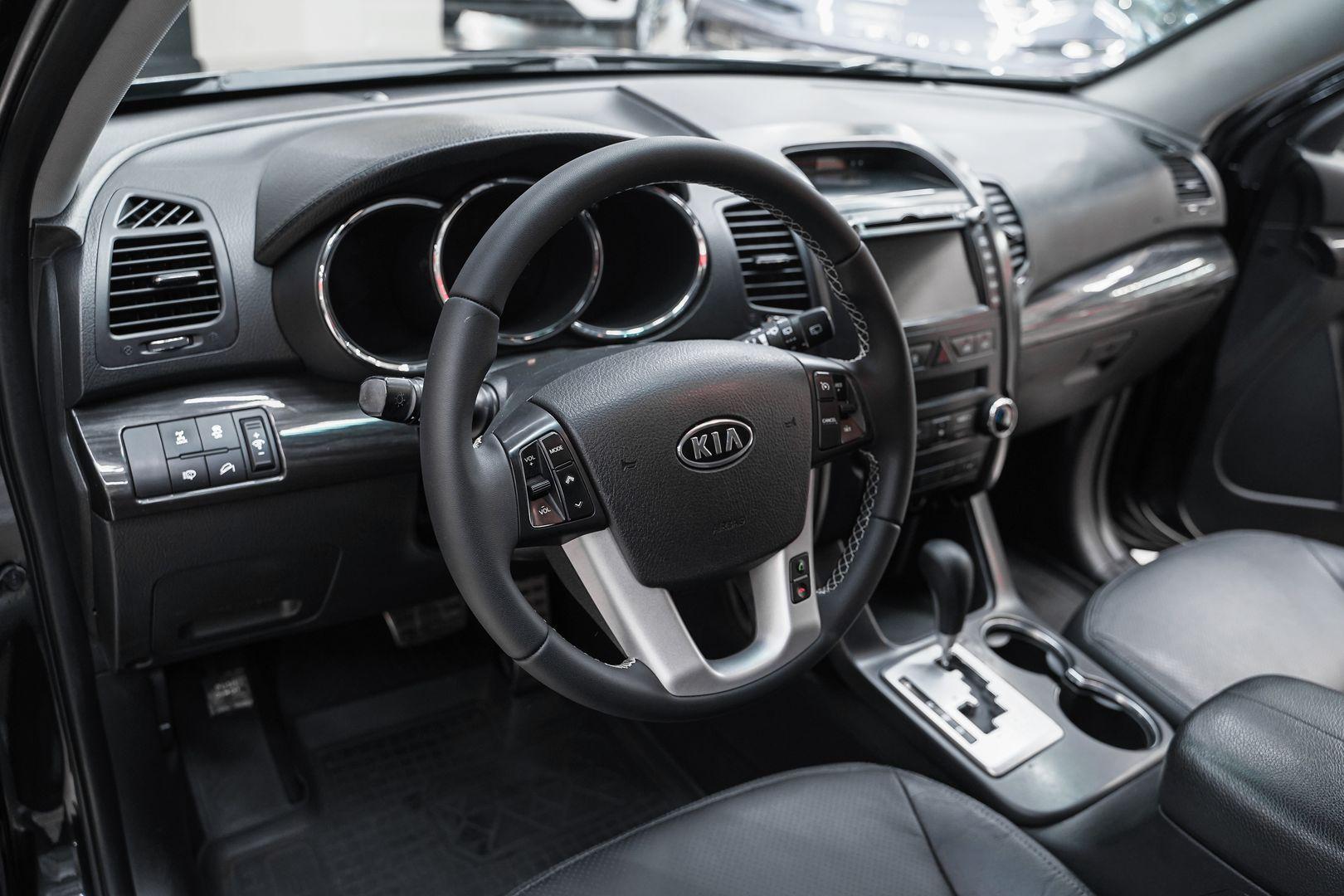 Kia Sorento 2012, черный, ДЦ Орехово