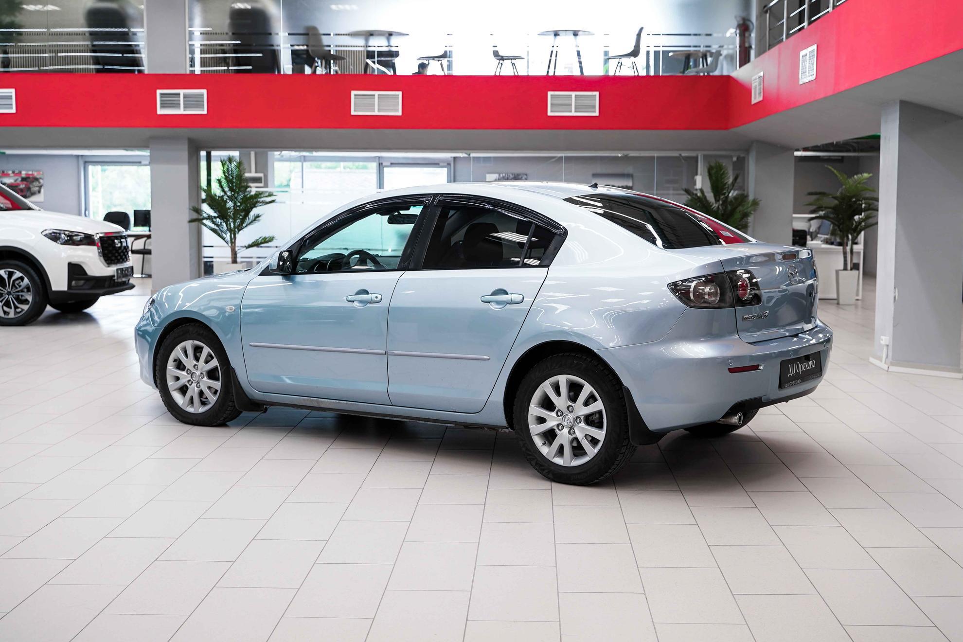 Mazda 3 2006, серебряный, ДЦ Орехово