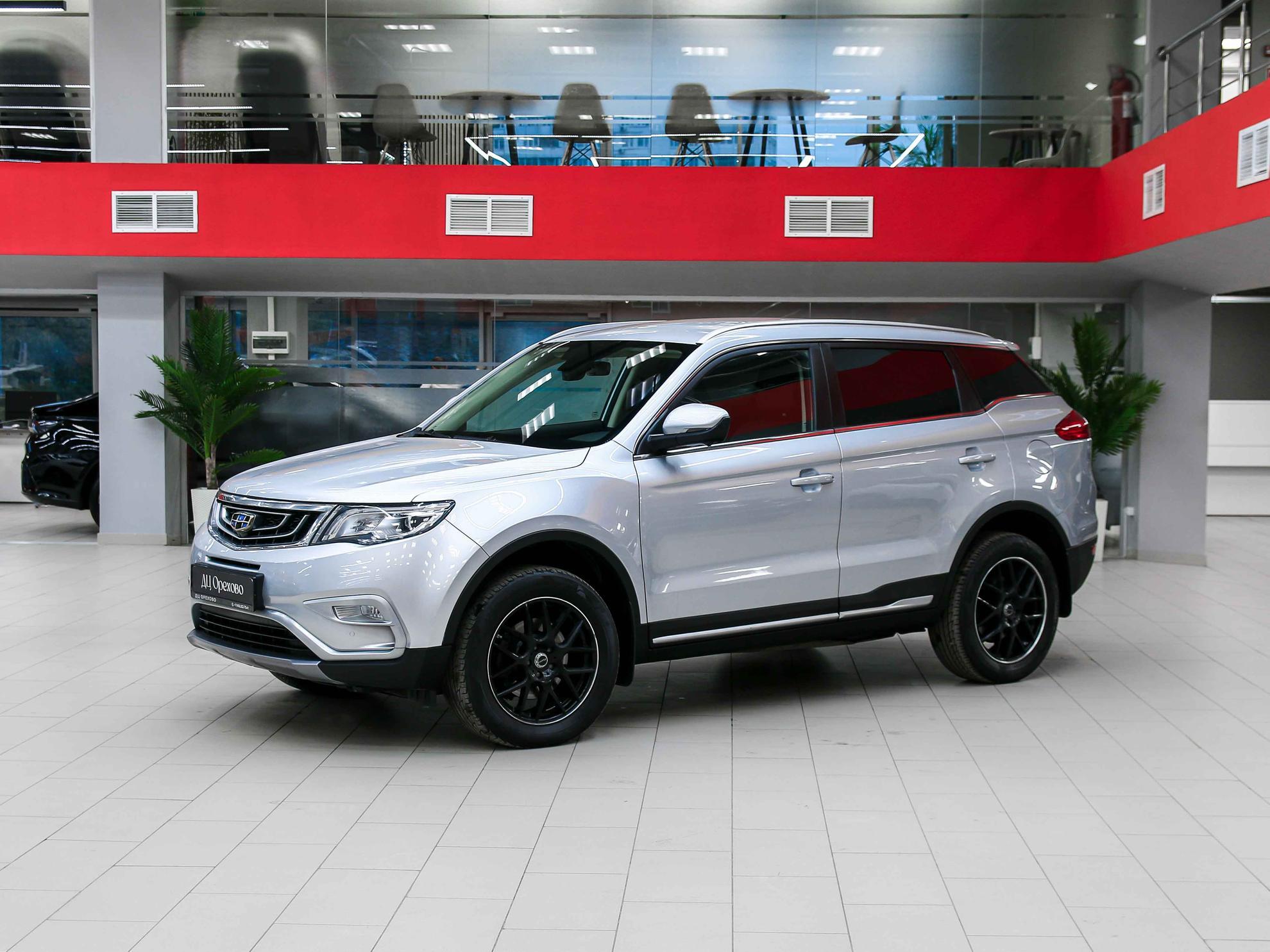 Geely Atlas 2021, серебряный, ДЦ Орехово