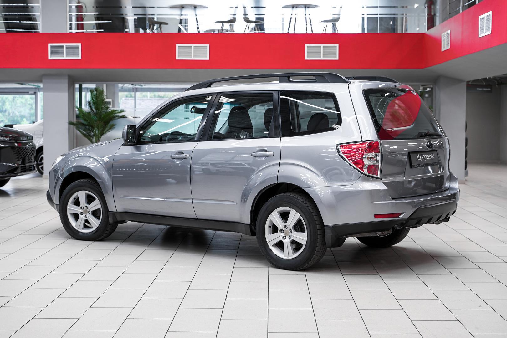 Subaru Forester 2008, серебряный, ДЦ Орехово