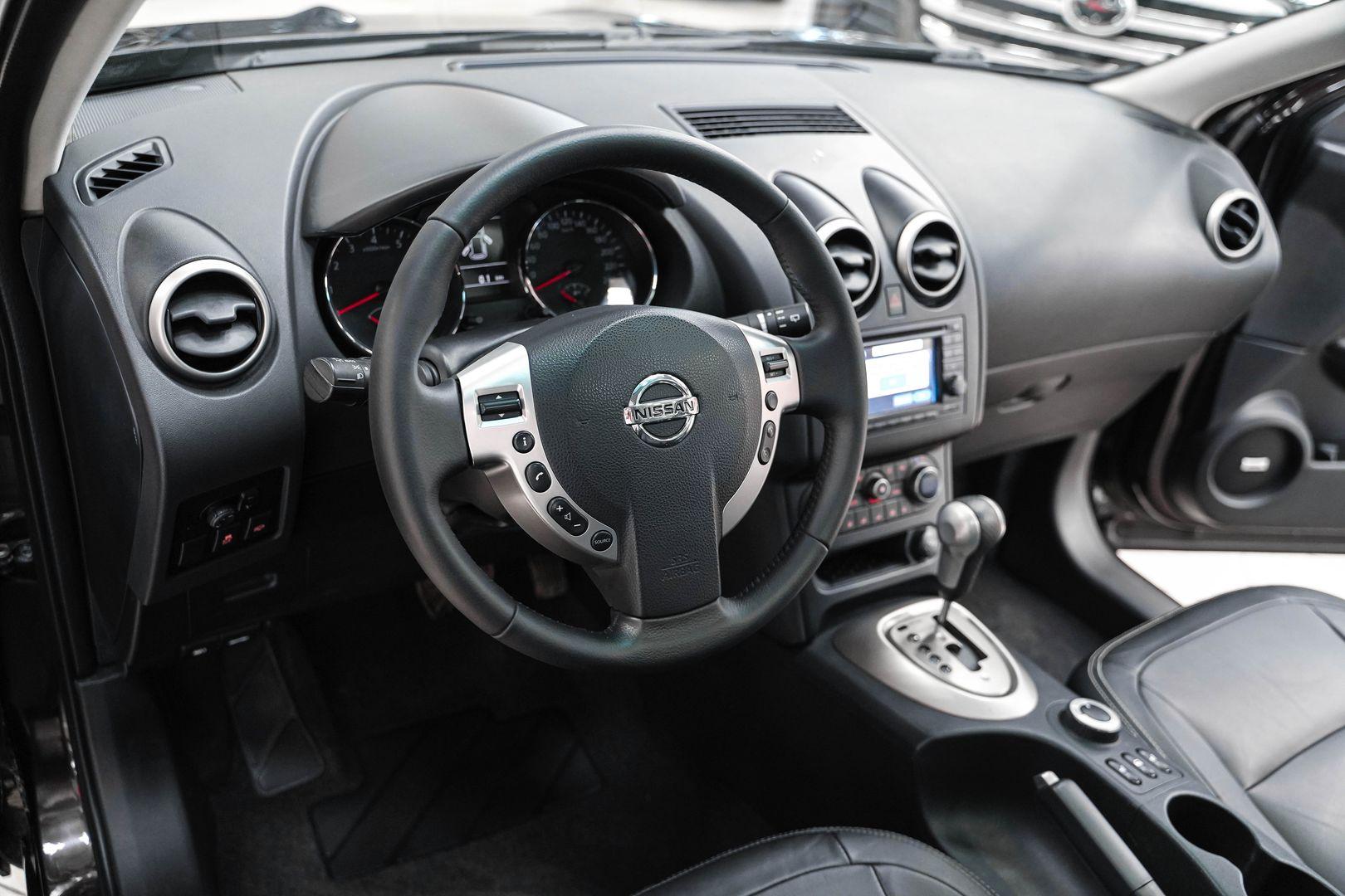 Nissan Qashqai 2011, фиолетовый, ДЦ Орехово