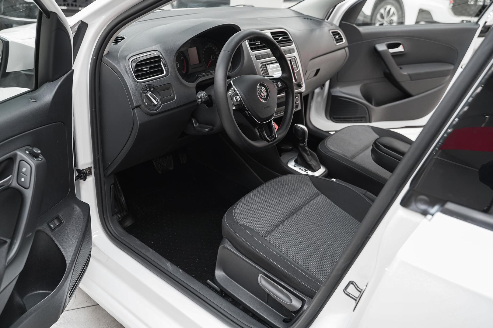 Volkswagen Polo 2018, белый, ДЦ Орехово
