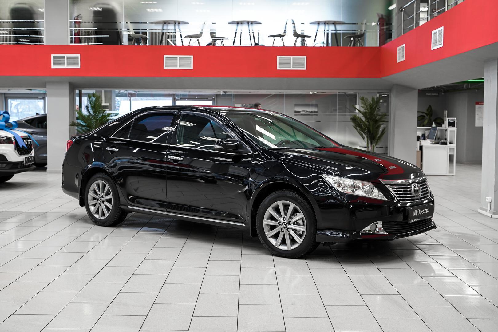 Toyota Camry 2013, черный, ДЦ Орехово