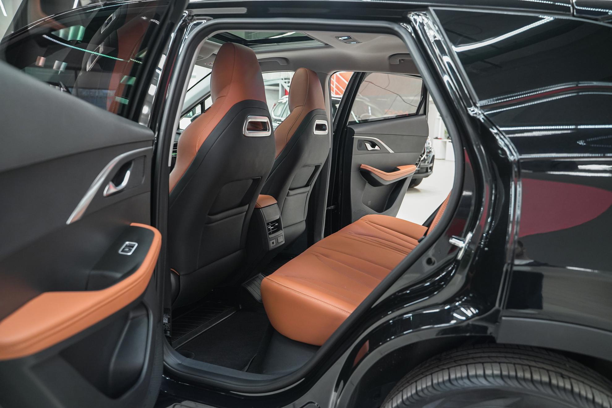 Omoda C5 2023, черный, ДЦ Орехово
